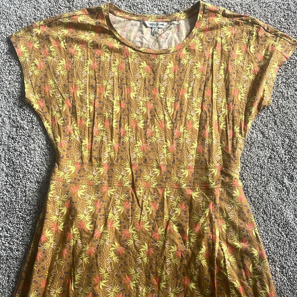 Floral Yellow Midi Dress - Picture 2 of 5